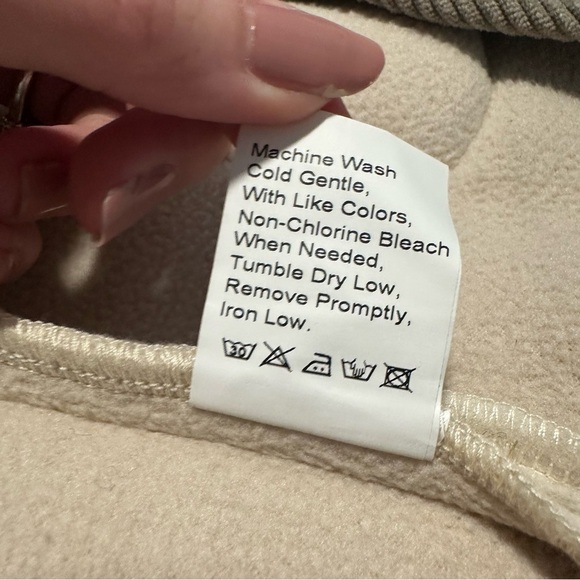 NWT PrettyGarden white Sherpa button down jacket  - Picture 4 of 7